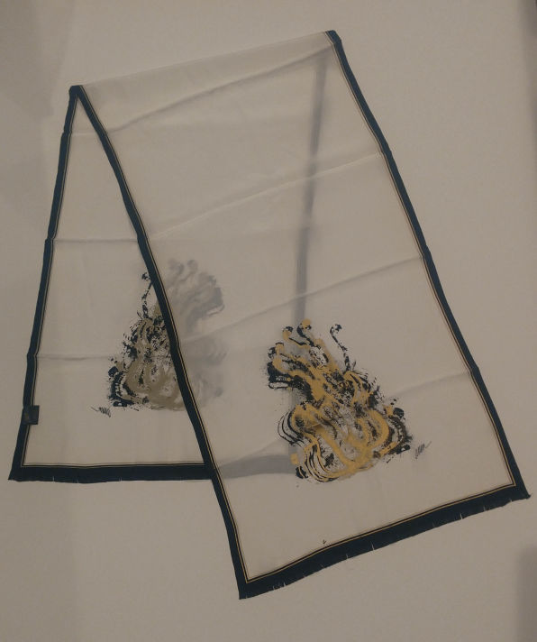 Art On The Move Wearable Silk